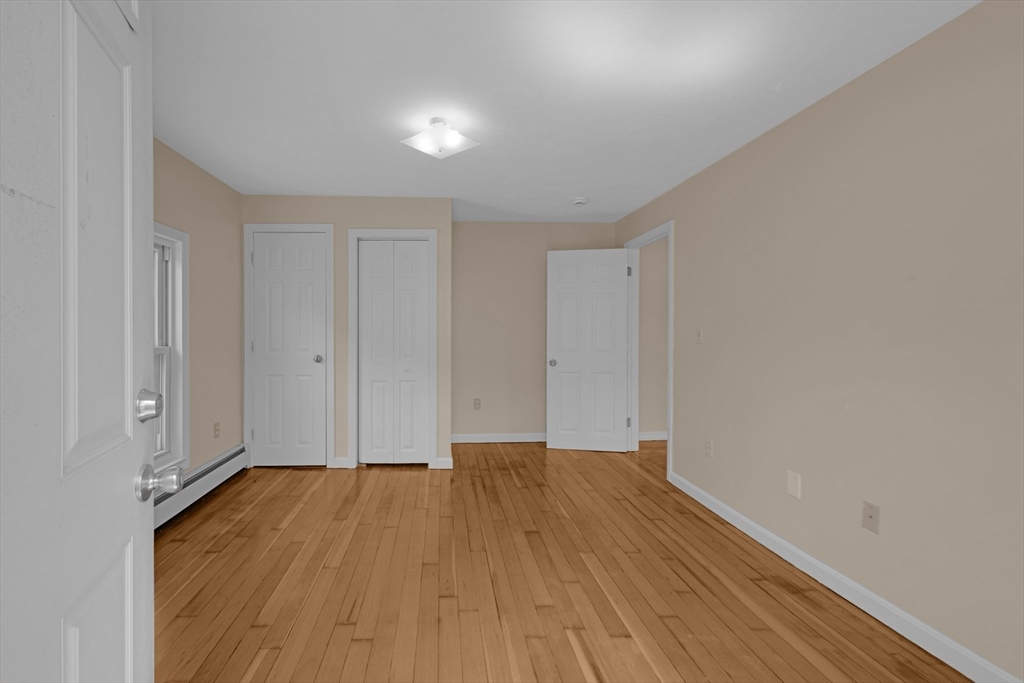 21 Pleasant St 25