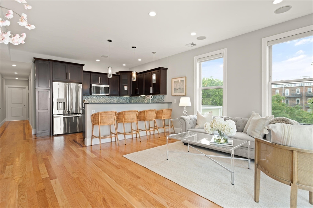 178 W 4th St 4A