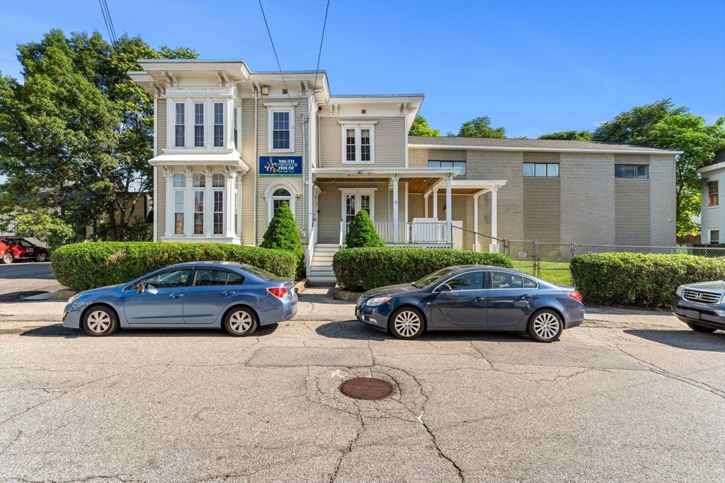 7 William St