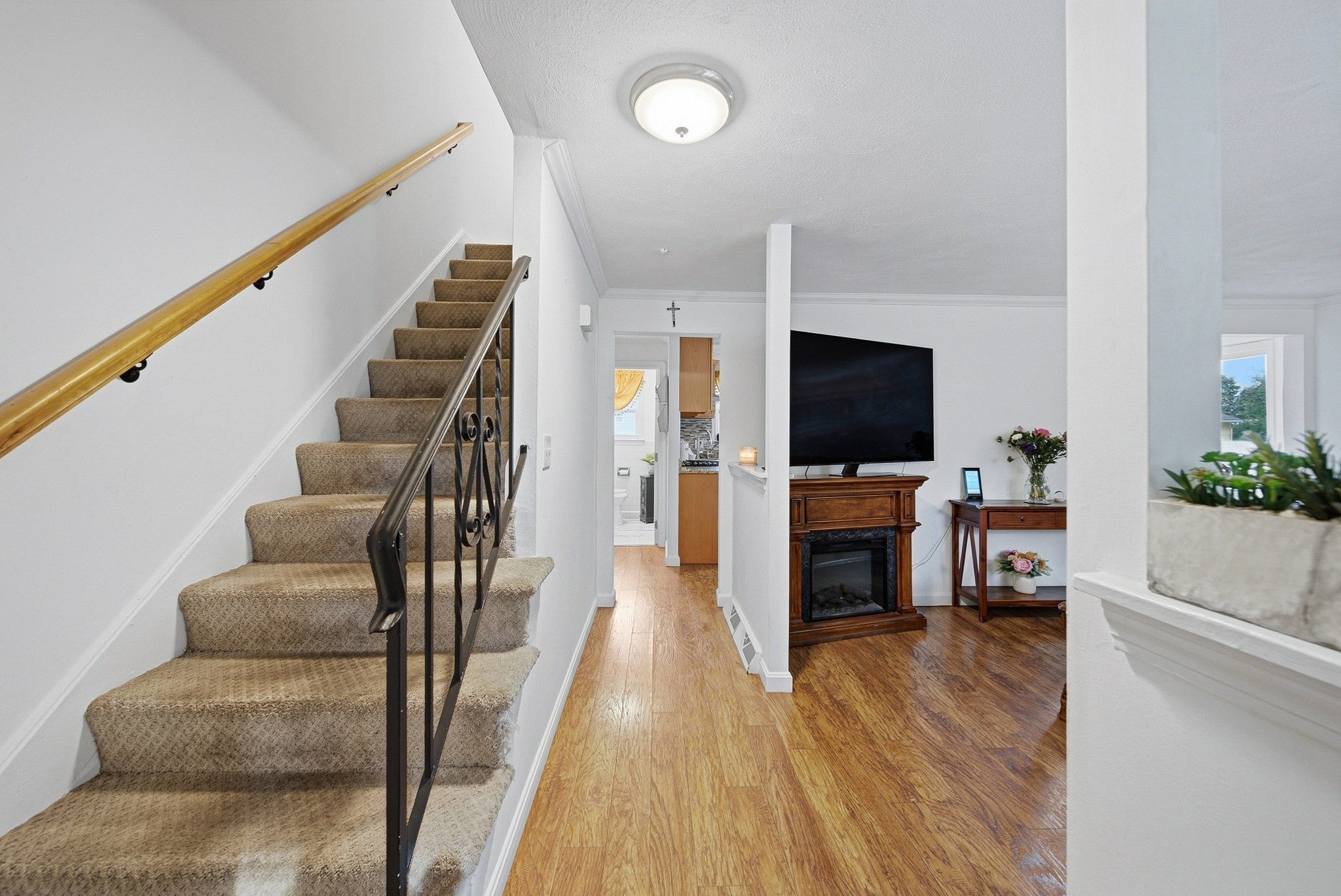 168 Old St. R