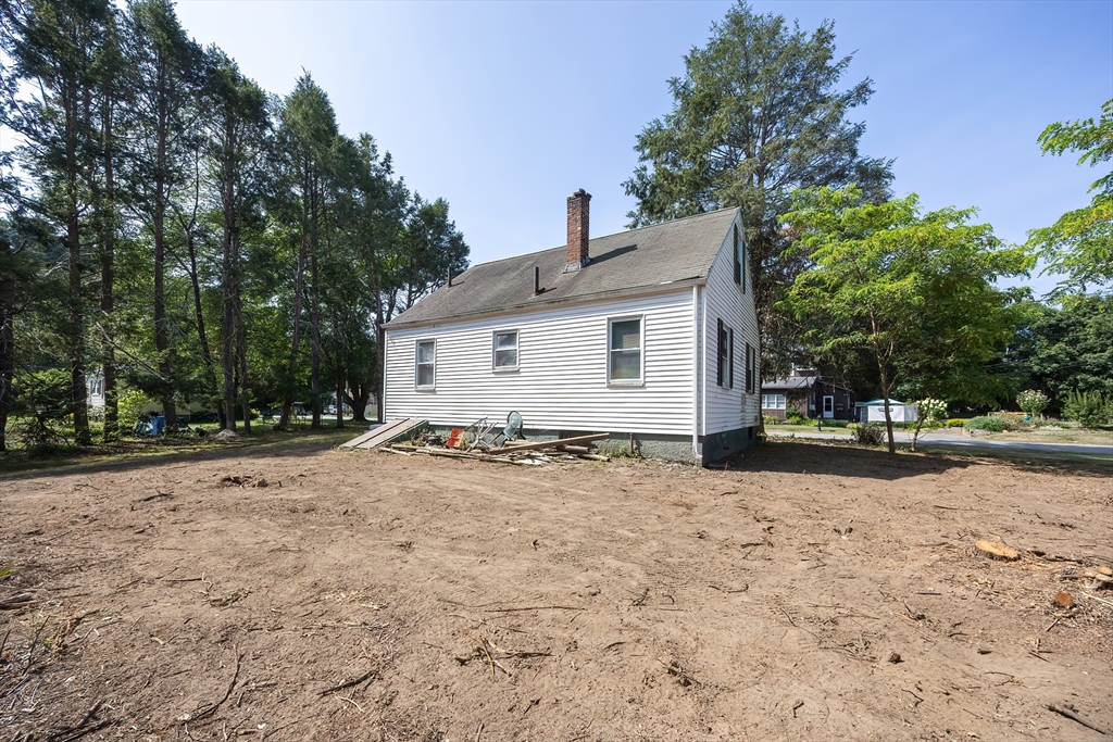 25 Geordan Ave