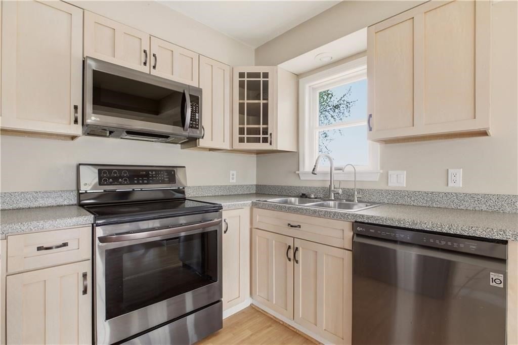 507 County Rd, Barrington, RI, 507 County Rd, Barrington, RI Photo #14