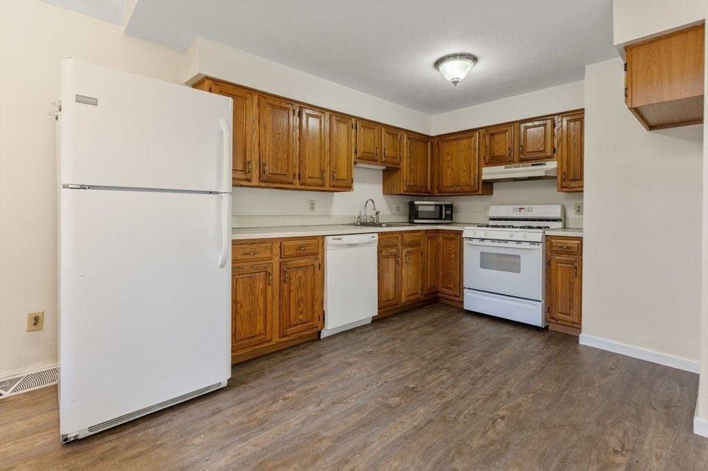 547 Washington St #C10, Pembroke, MA, 547 Washington St #C10, Pembroke, MA Photo #7