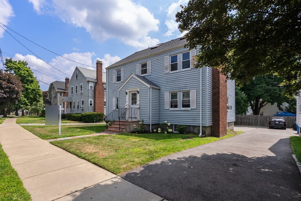 Photo of 11-13 Cross Street, Belmont, MA