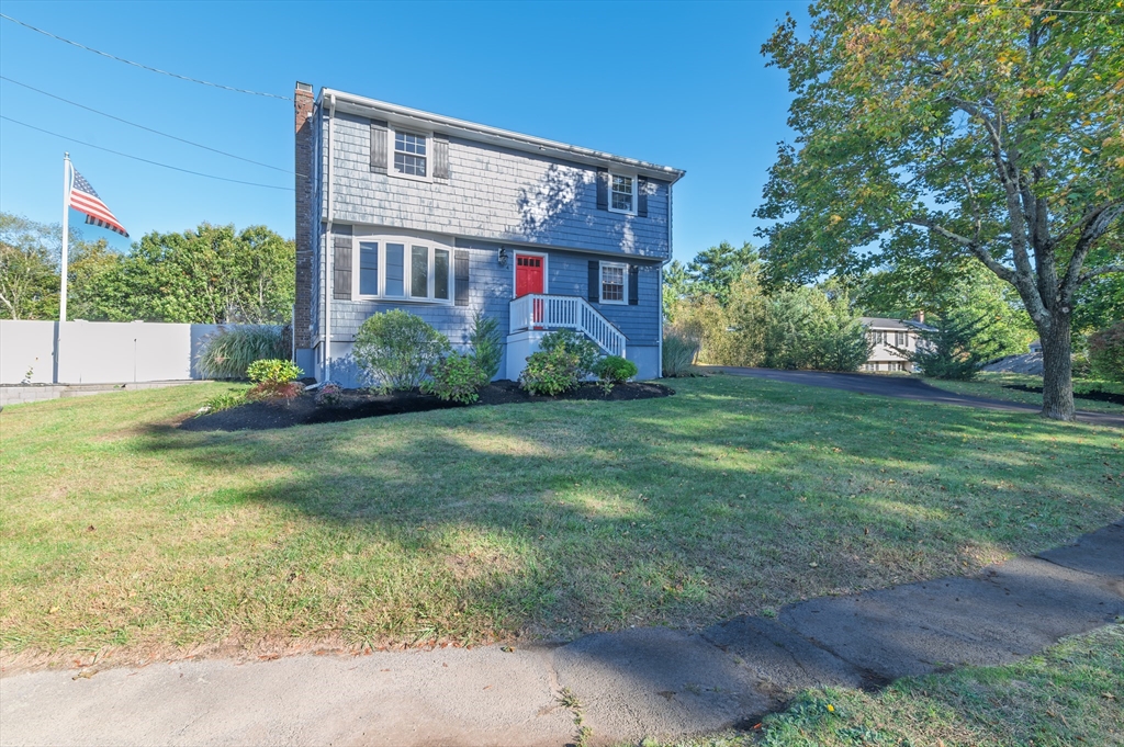 4 Phillips St