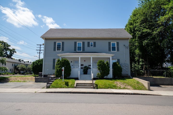 Photo 1 of 13 — 6-8 Claflin St 8A, Framingham, MA 01702