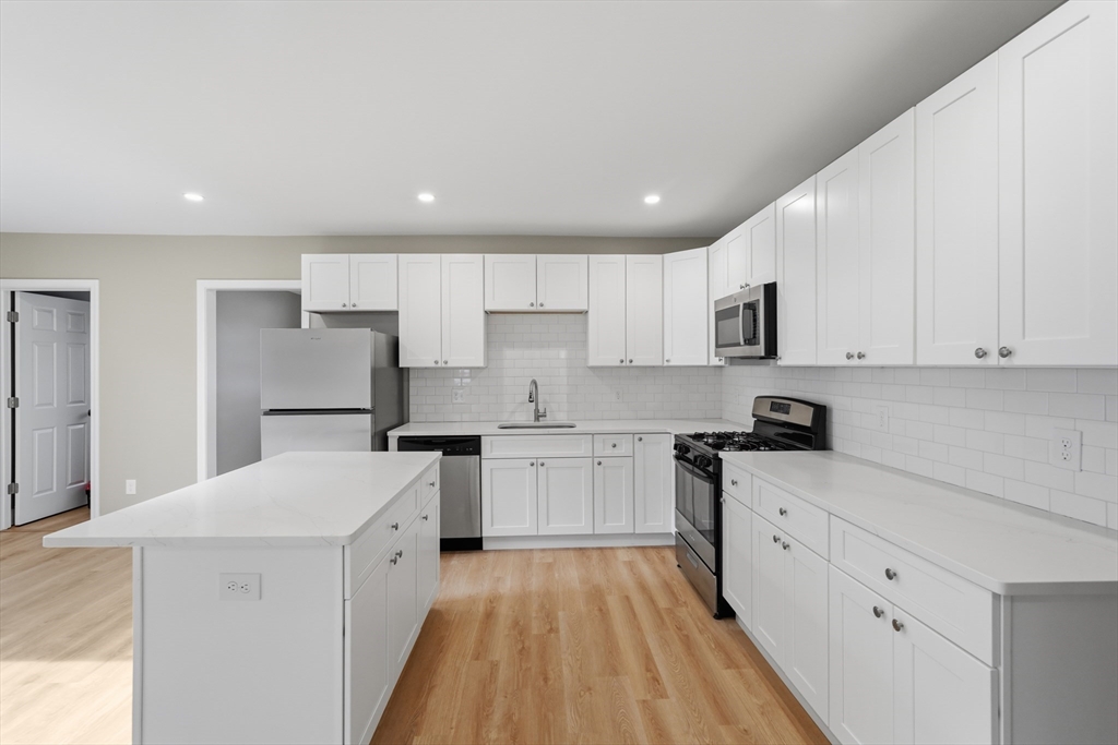 22 Demers St 2