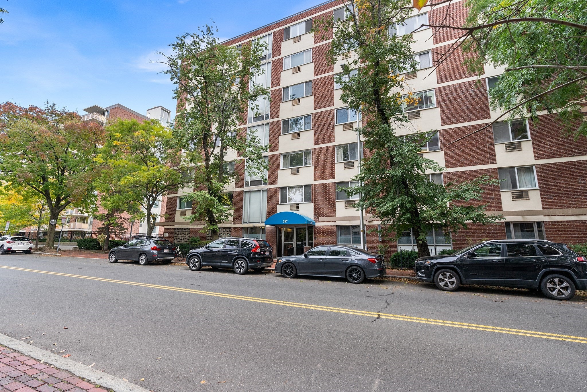 287 Harvard St 26
