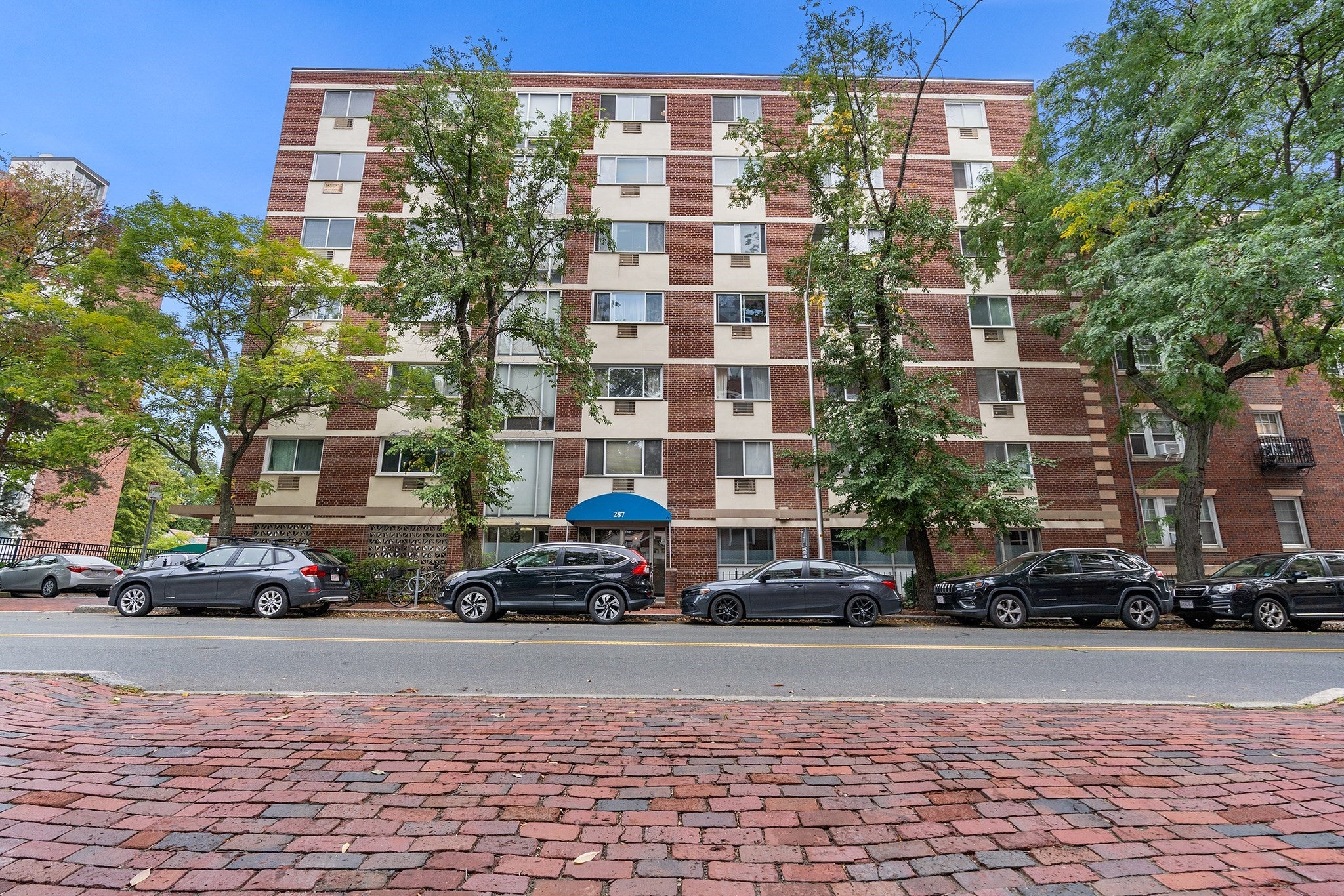 287 Harvard St 26