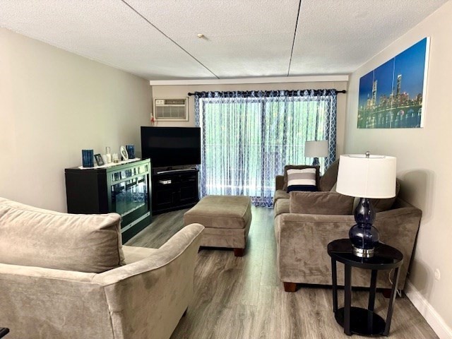 575 Broad St 215