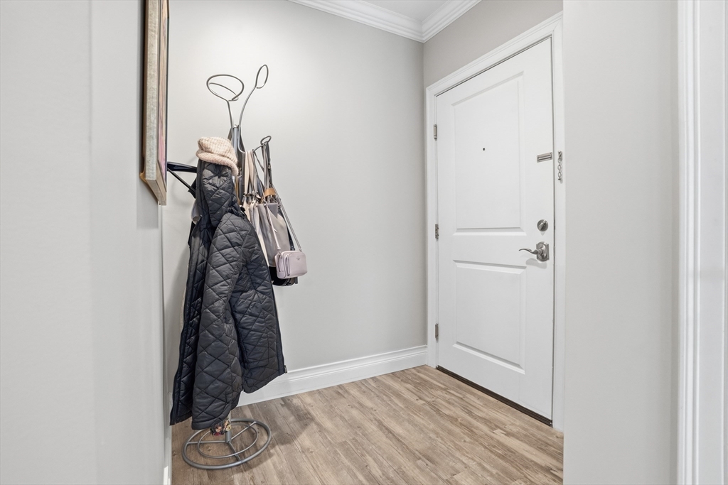 181 S Franklin St 206