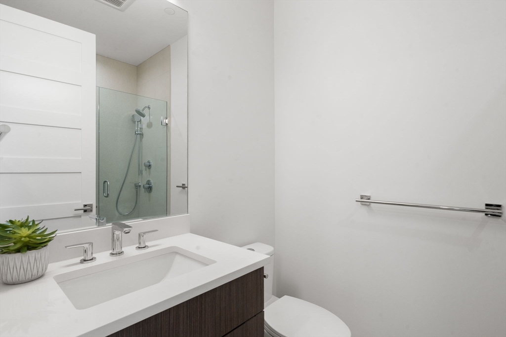 956 Walnut Street #6, Newton, MA Photo #17