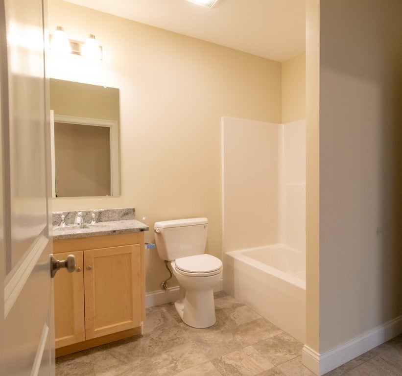 80 North Meadows Road #206, Medfield, MA, 80 North Meadows Road #206, Medfield, MA Photo #8