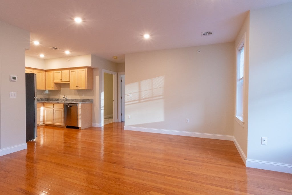 80 North Meadows Road #206, Medfield, MA, 80 North Meadows Road #206, Medfield, MA Photo #2