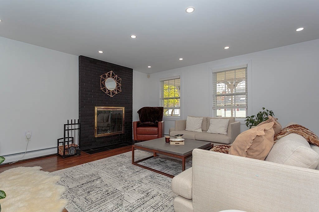 1 Norwood Ave