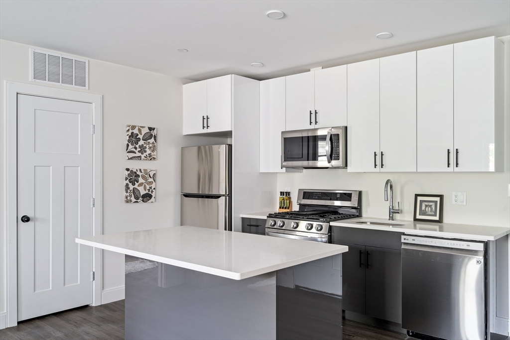 317 Belgrade Ave #407, Boston, MA, 317 Belgrade Ave #407, Boston, MA Photo #3