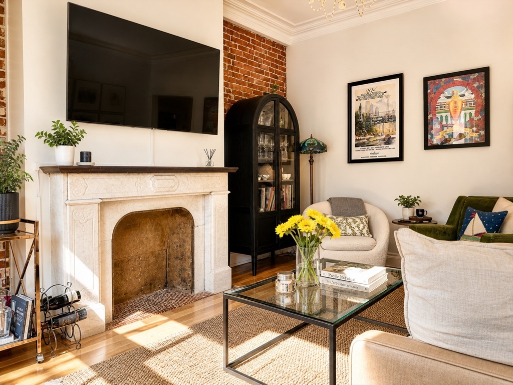 524 Columbus Ave 3