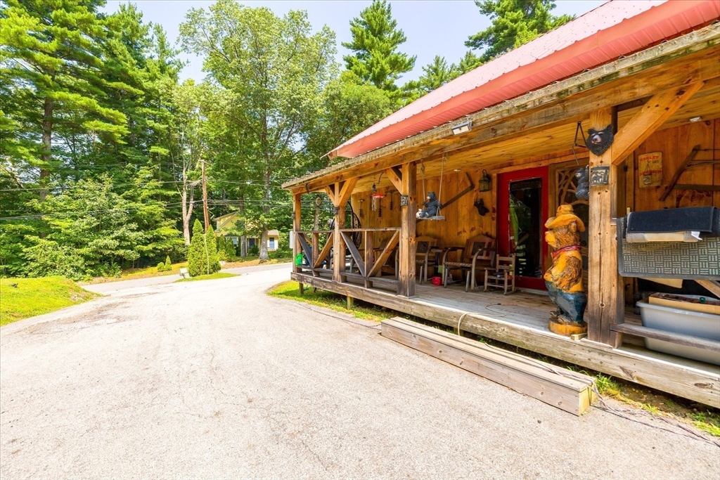 8 Oakwood Rd