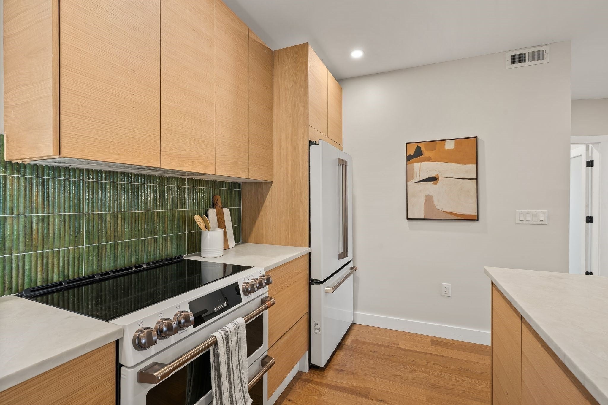 18 Yale Terrace #2, Boston, MA Photo #10