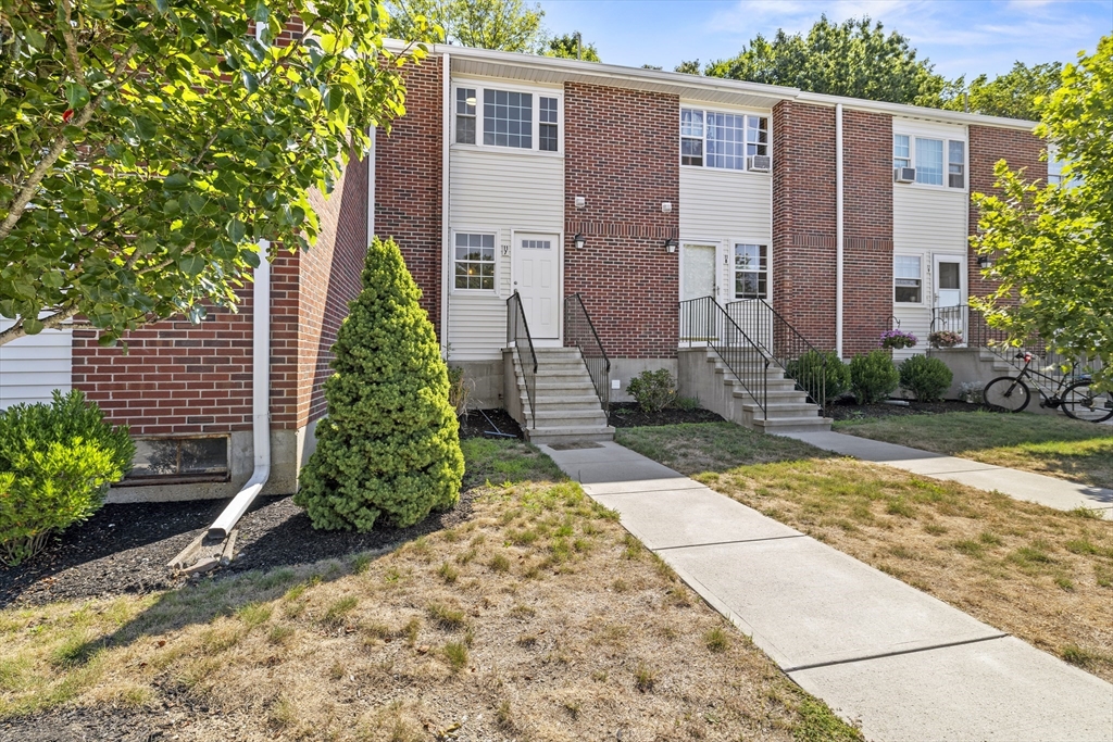 41 Foundry St 11-7