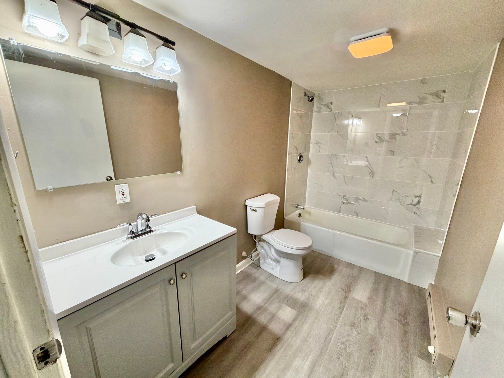 379 Meridian St 101
