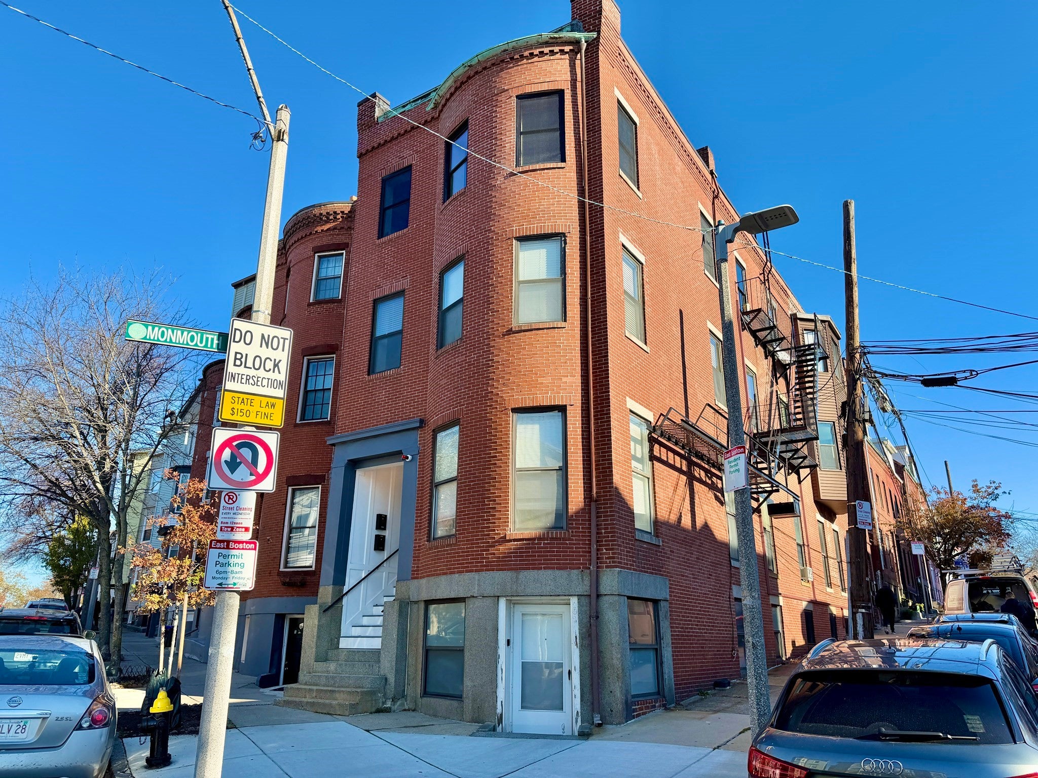 379 Meridian St