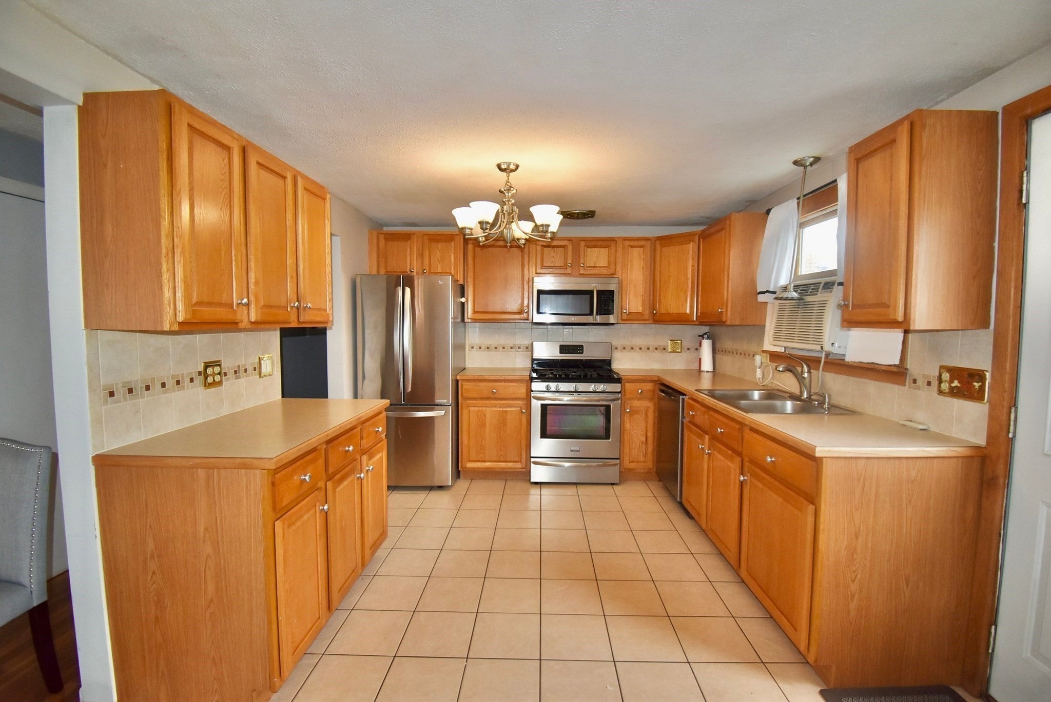 67 Andover St, Peabody, MA, 67 Andover St, Peabody, MA Photo #2