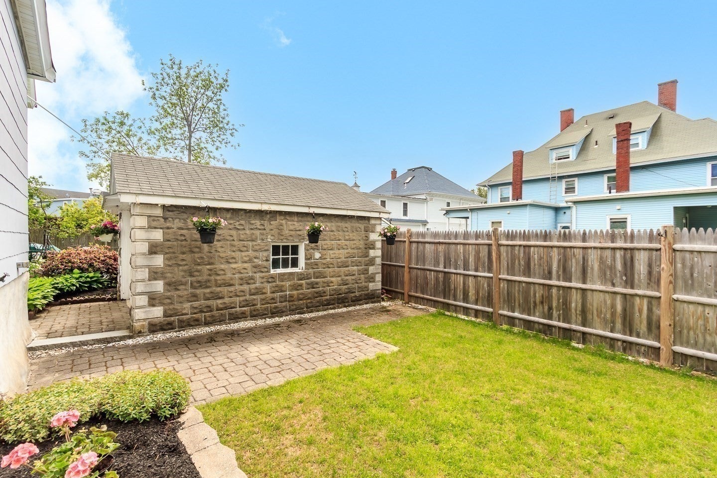 10 Elm Ct