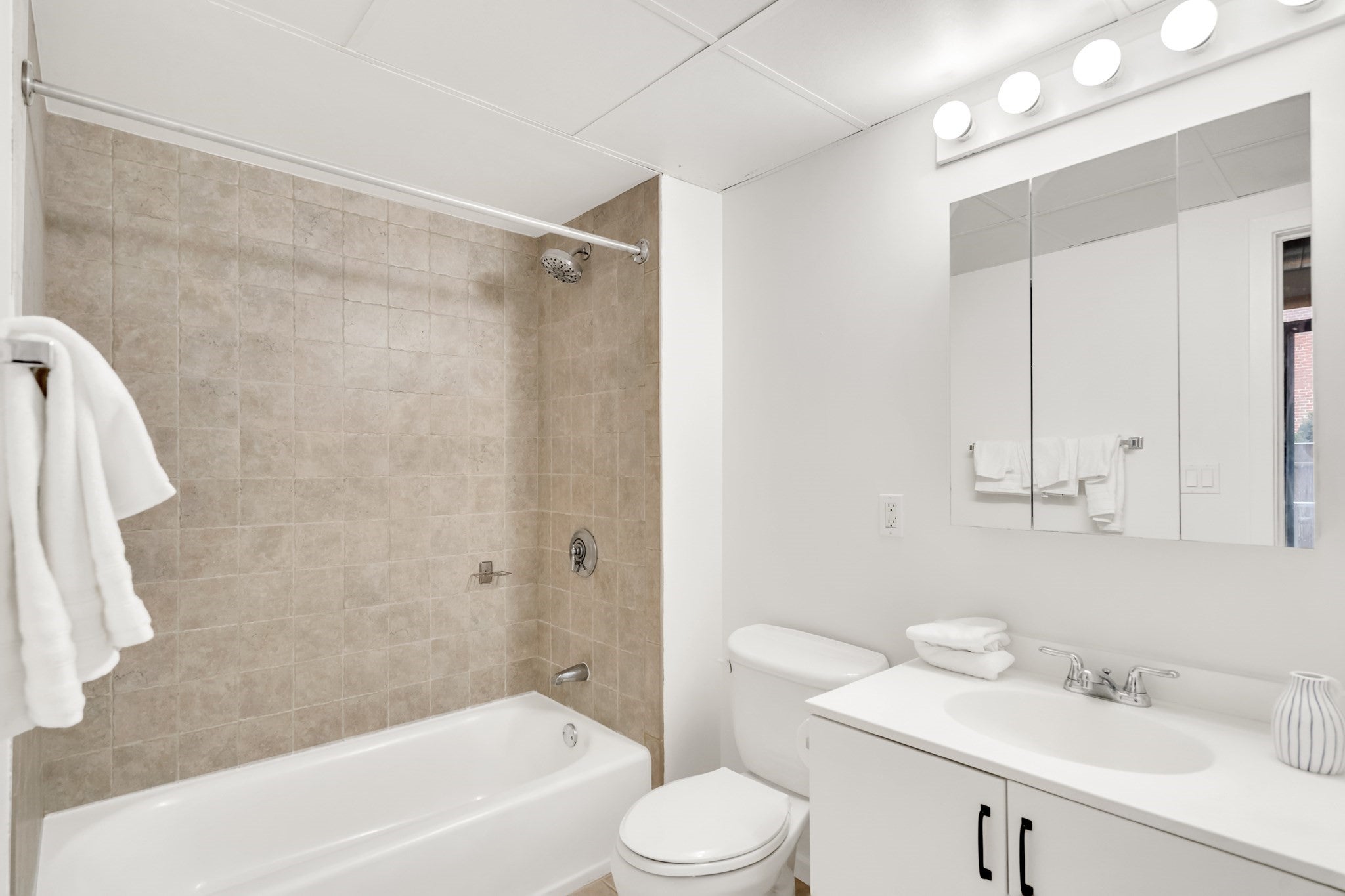 210 Broadway #106, Everett, MA Photo #33