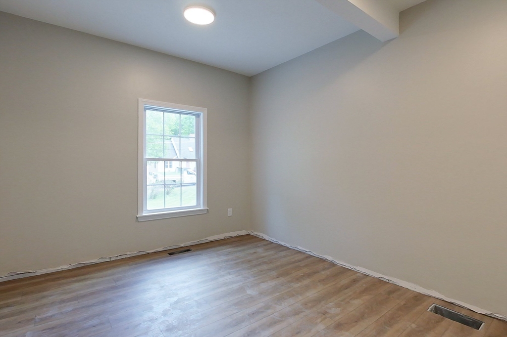 3 Williams St #1, Pepperell, MA Photo #11