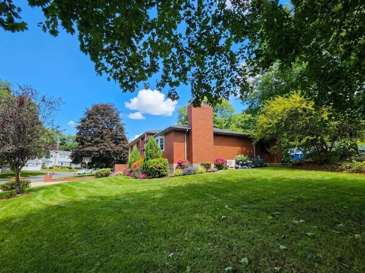 130 Saint Claire St