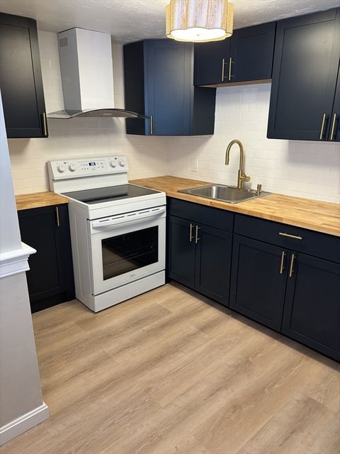 2 Tideview 8 Plymouth MA 02368