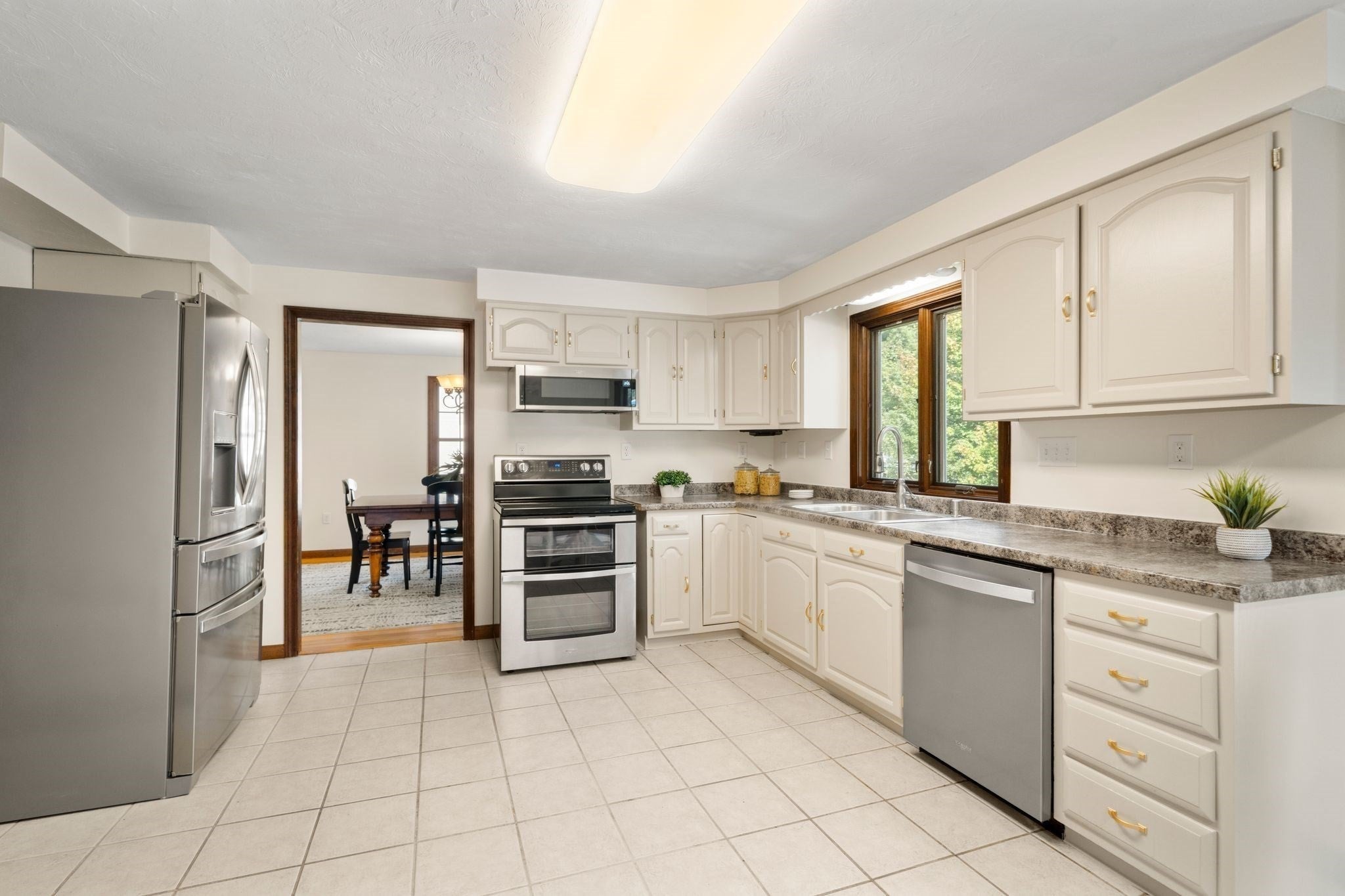 173 Metcalf Rd, North Attleboro, MA, 173 Metcalf Rd, North Attleboro, MA Photo #9
