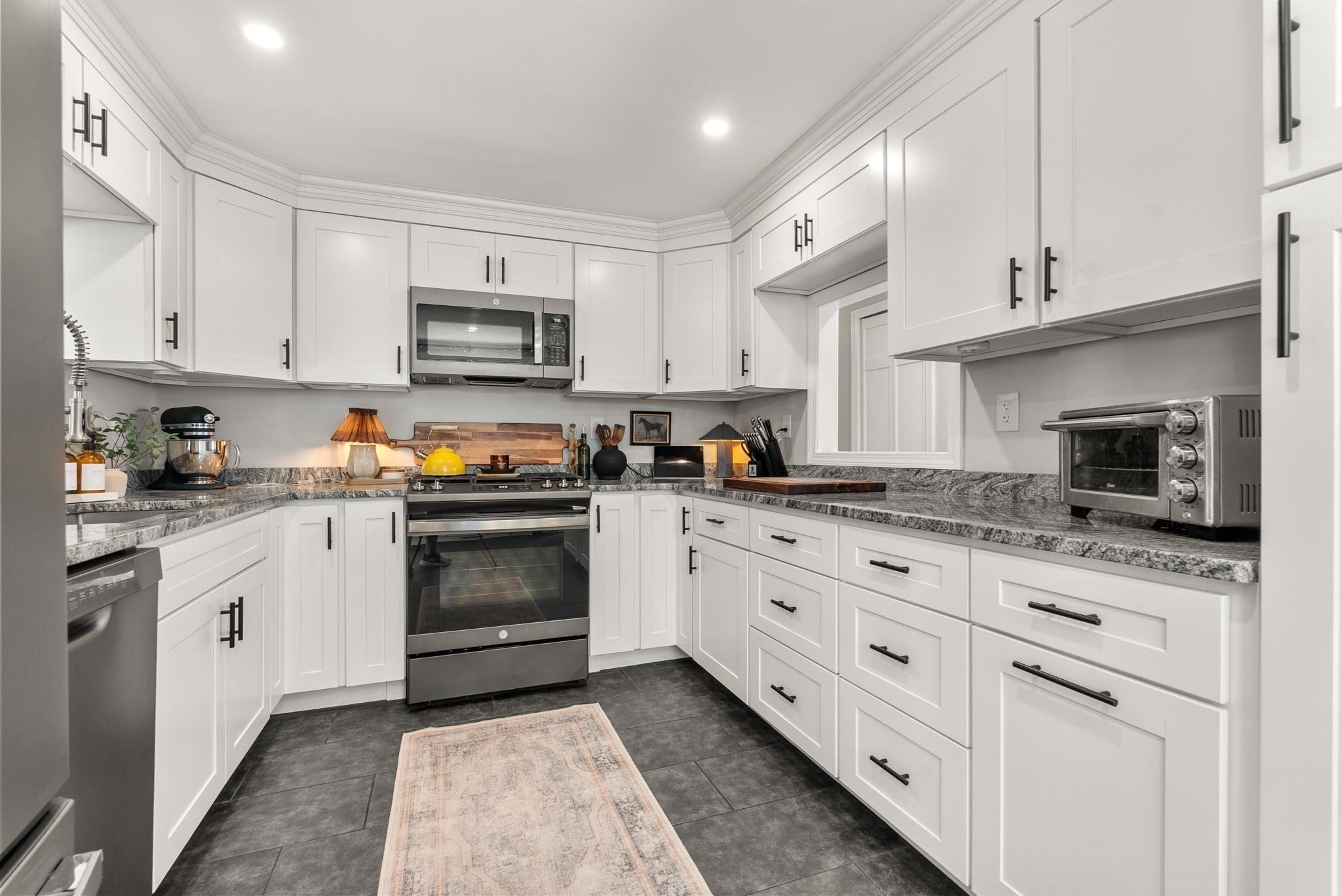8 Yale St, Groveland, MA, 8 Yale St, Groveland, MA Photo #8