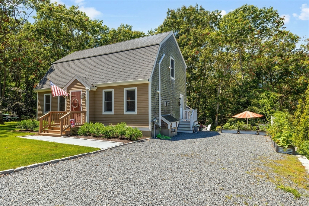 11 Deer Hollow Rd