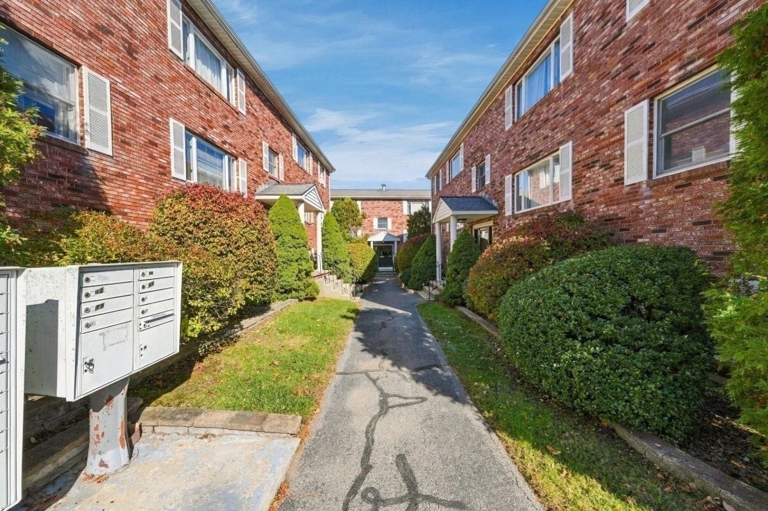 50 Clark St 8