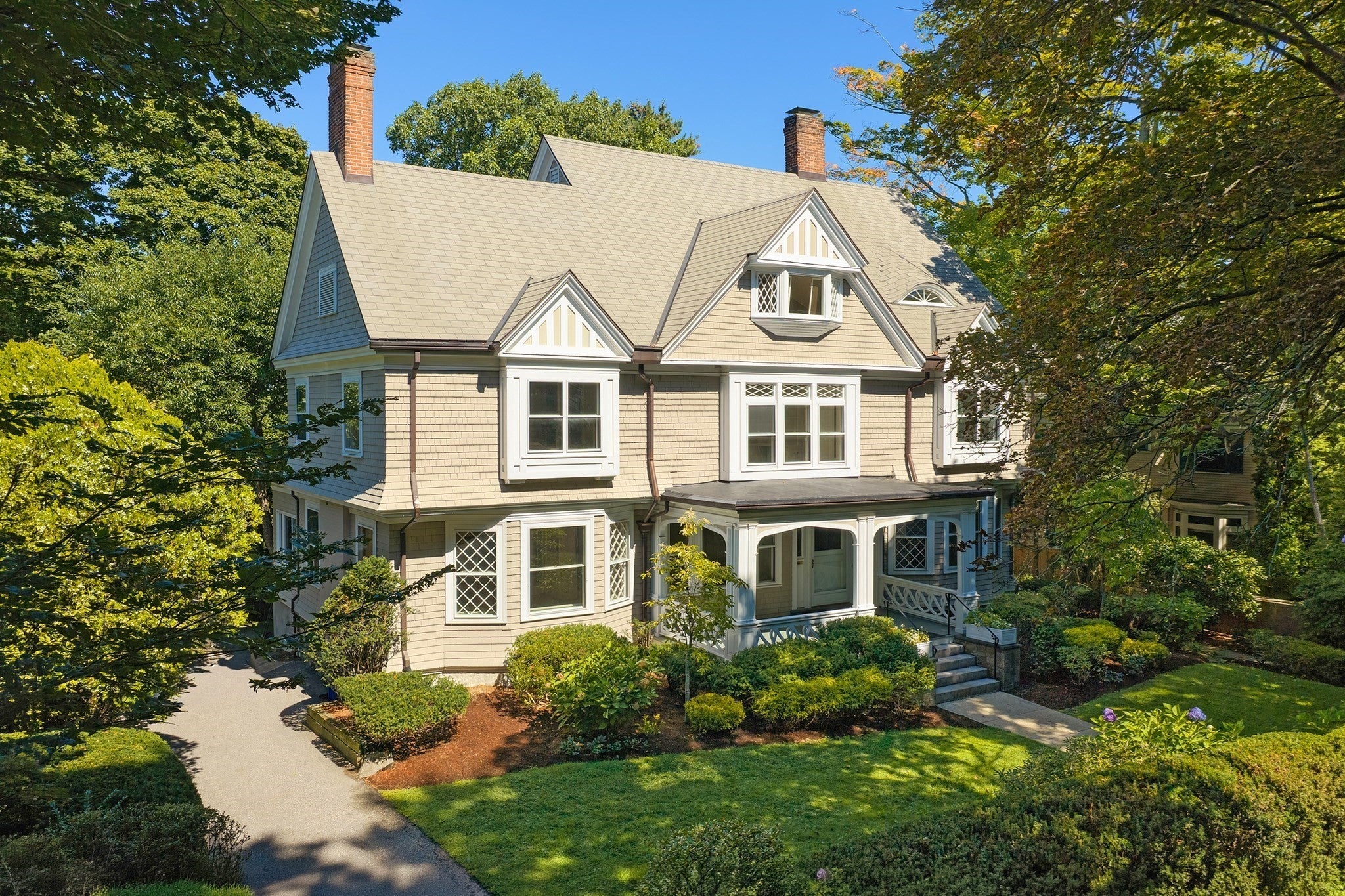 Photo of 115 Dean Rd, Brookline, MA