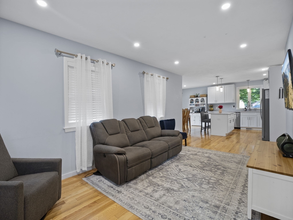 68 Liberty Sq
