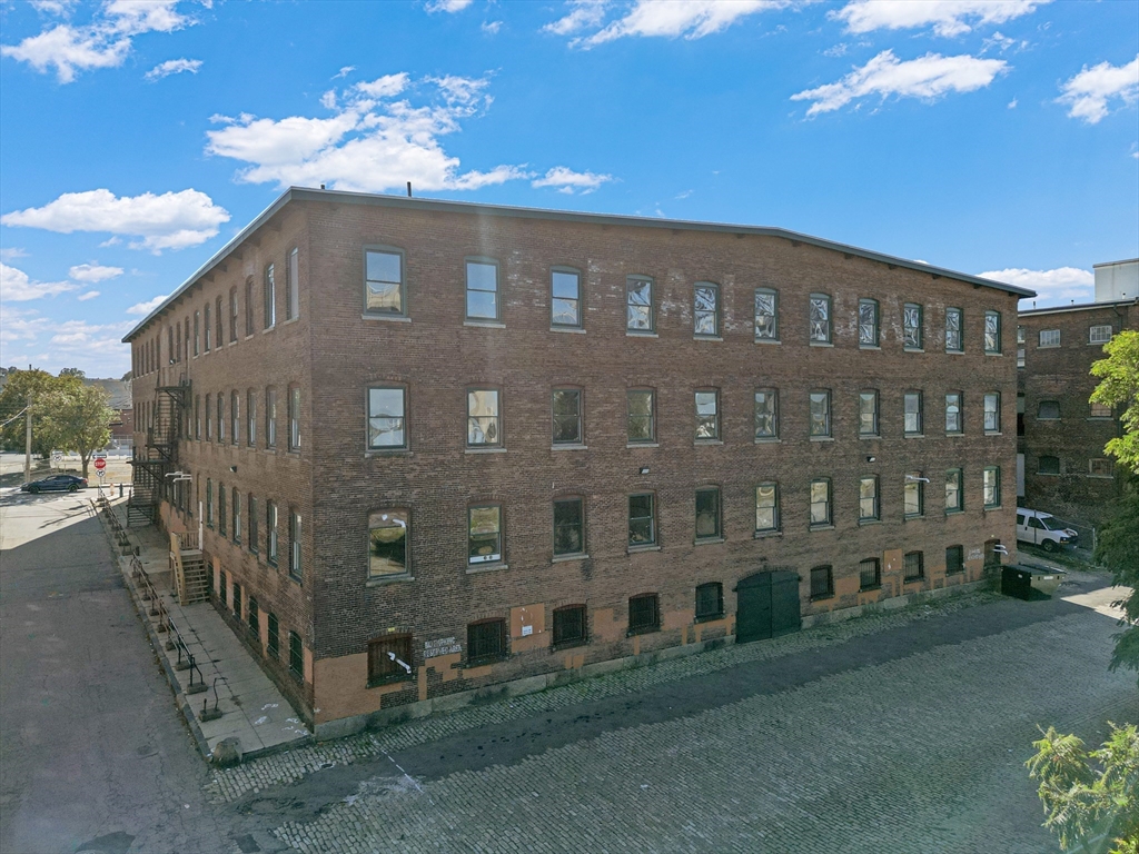28 Anawan St.