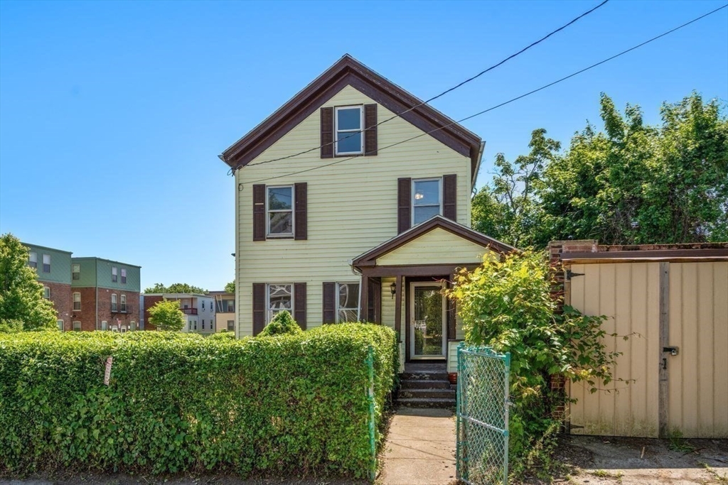 4 Magnolia Pl