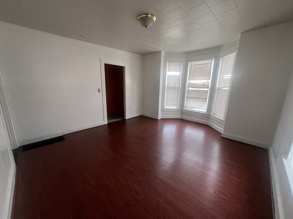 2 Avon Place