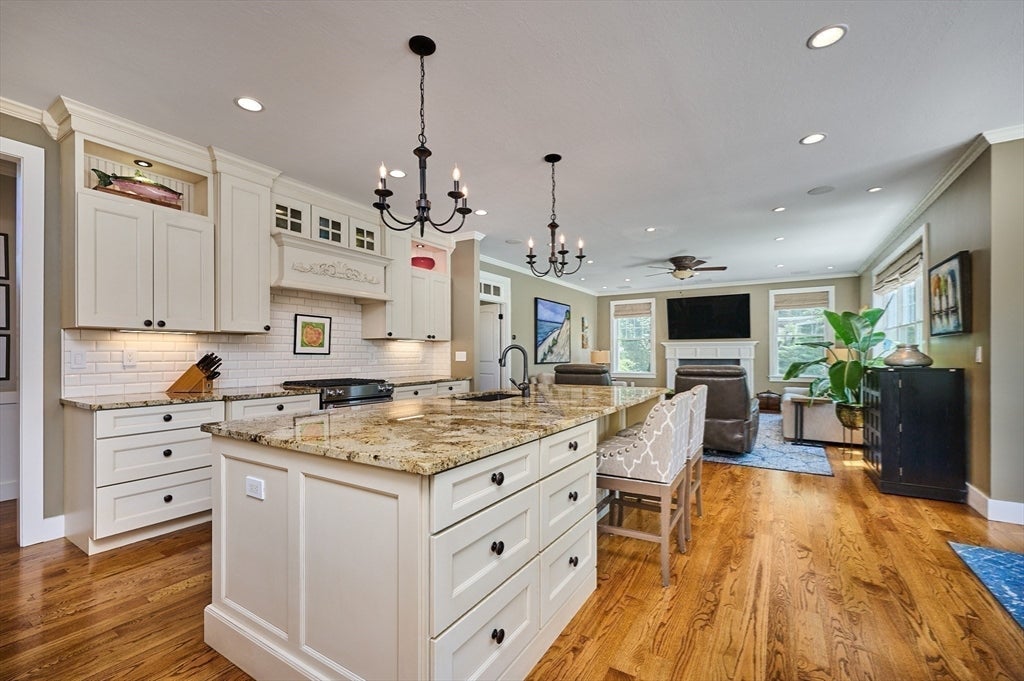 1 Nicholas Lane, Southampton, MA Photo #17