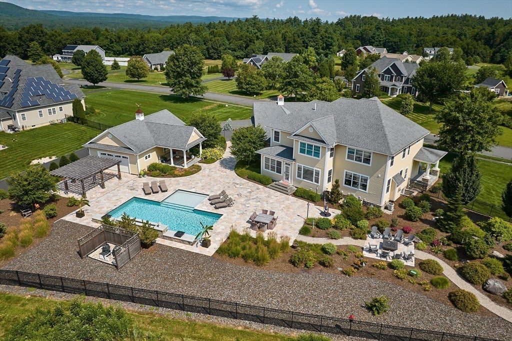 1 Nicholas Lane, Southampton, MA Photo #3