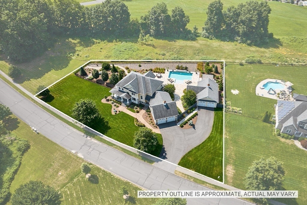 1 Nicholas Lane, Southampton, MA Photo #42