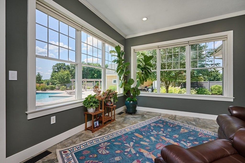 1 Nicholas Lane, Southampton, MA Photo #22