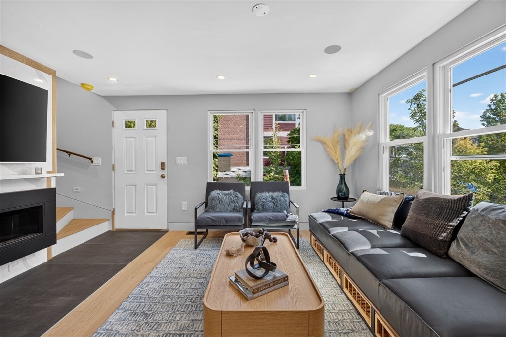 97 Winslow Ave 97