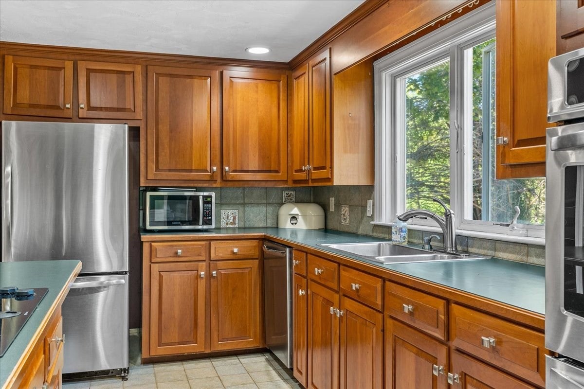 532 Hatherly Rd, Scituate, MA Photo #13