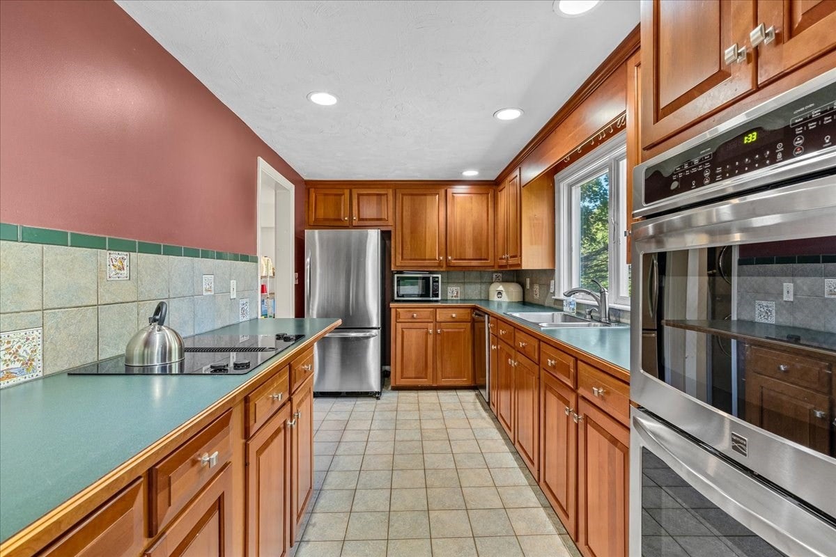 532 Hatherly Rd, Scituate, MA Photo #12