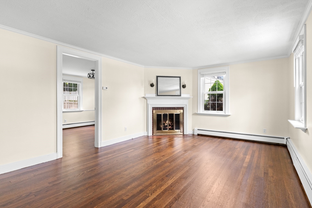23 Lenox Cir