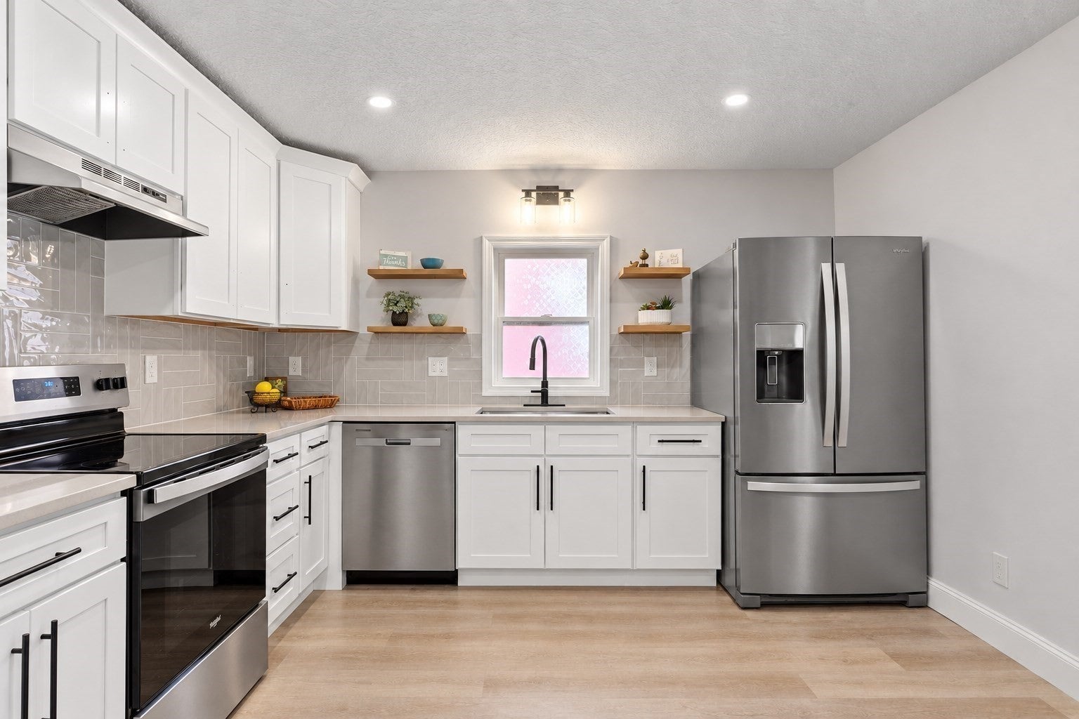 15 Arcadia St, Grafton, MA, 15 Arcadia St, Grafton, MA Photo #4